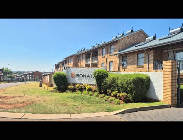 2 BEDROOM APARTMENT FOR SALE IN NOORDWYK